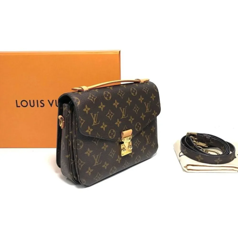 Louis Vuitton Women Pre-Loved Bag Very Good Condition